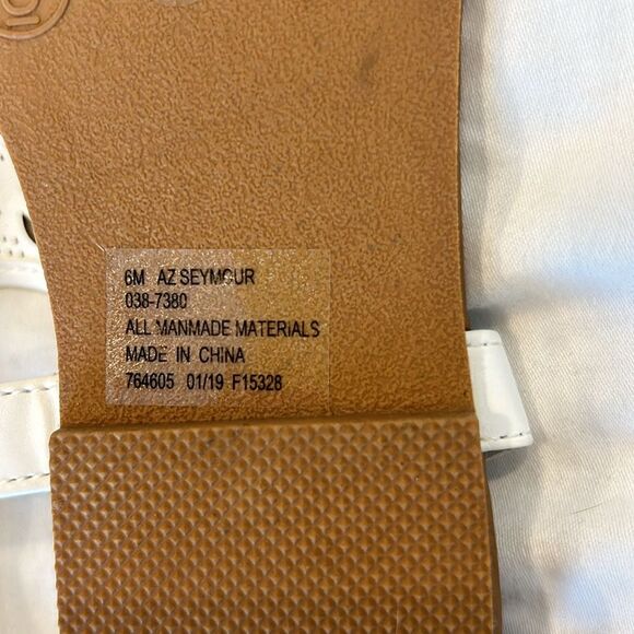 Arizona Jean Company Girl’s White Adjustable Thong Slingback Flat Sandals 6 - Picture 4 of 7